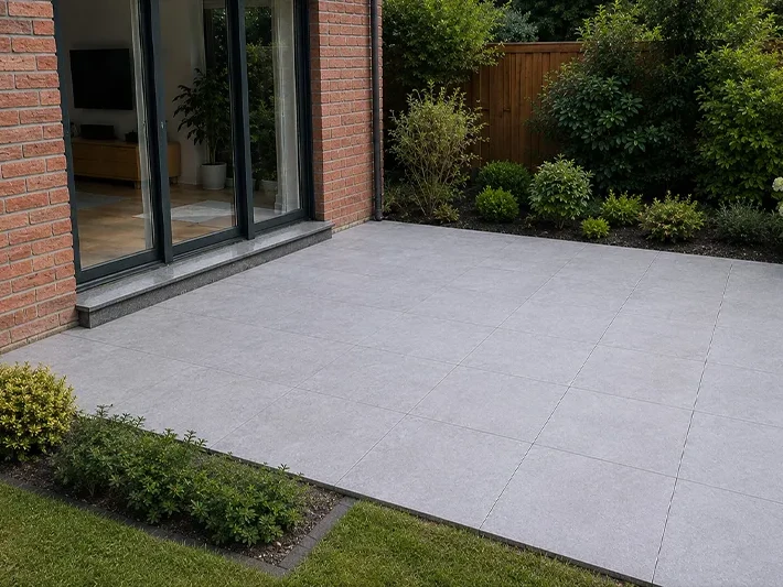 TW Naturstein – Terrassenplatten und Stufe