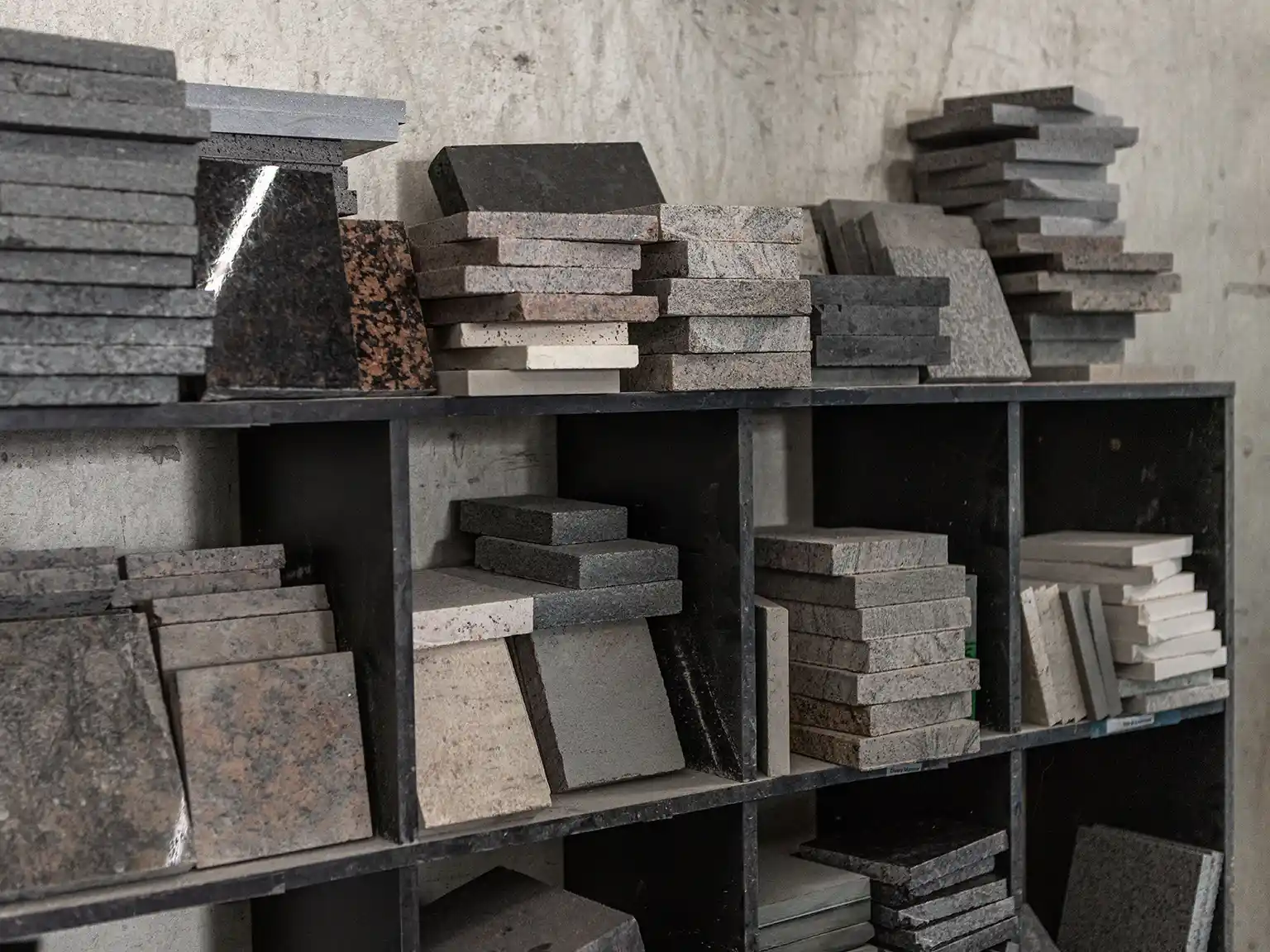 TW Naturstein &ndash; Auswahl Material